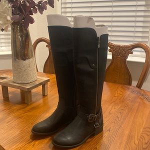 Guess leather boots new